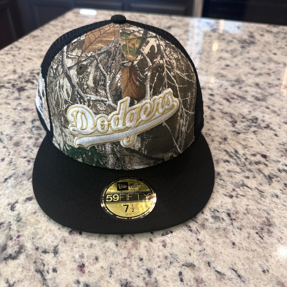 Exclusive LA Dodgers Realtree Trucker Fitted New Era 5950 (Hat dreams) 7 1/2